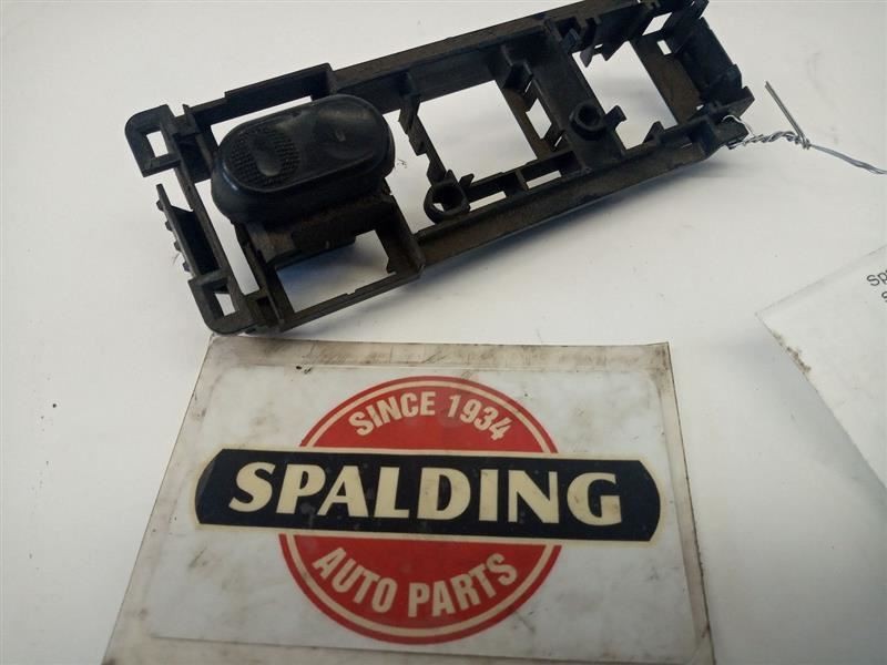 2011 Freightliner Cascadia Right Window Switch   (9591273