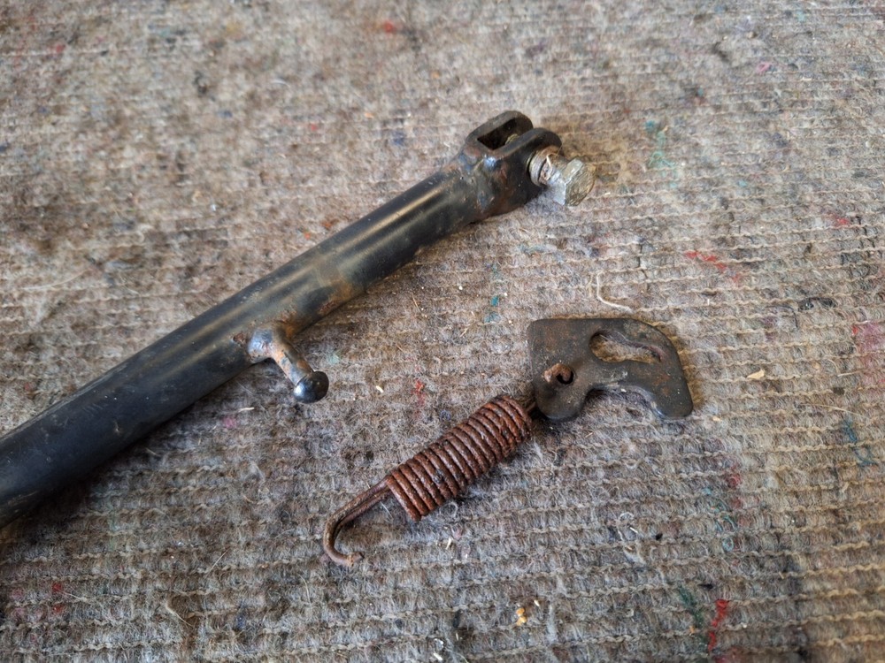 TGB 202 Classic - Side Stand & Spring + Fixings