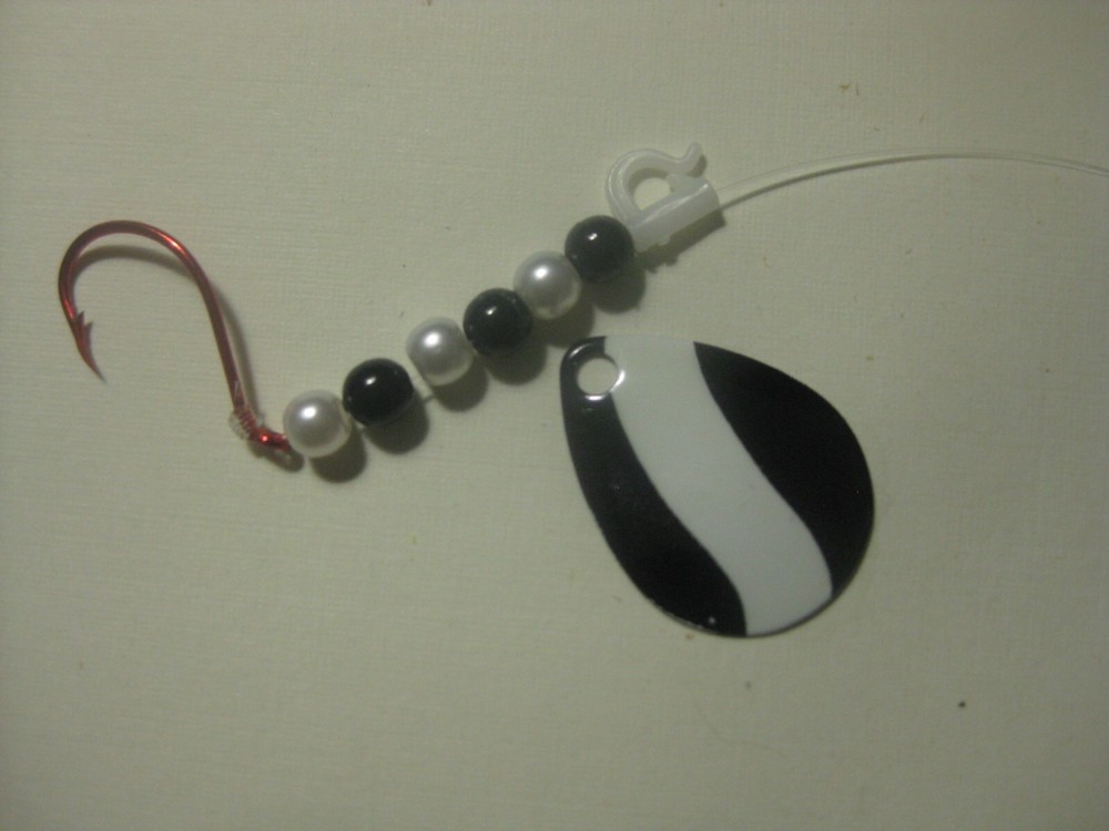 Walleye 1 Hook Spinner Rigs (Black White)