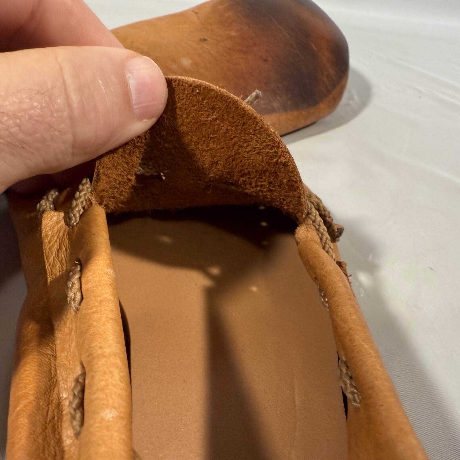 Vtg Moccasins Shoes Unisex All Leather Soft Lightweight Handmade Minimal W8 M6