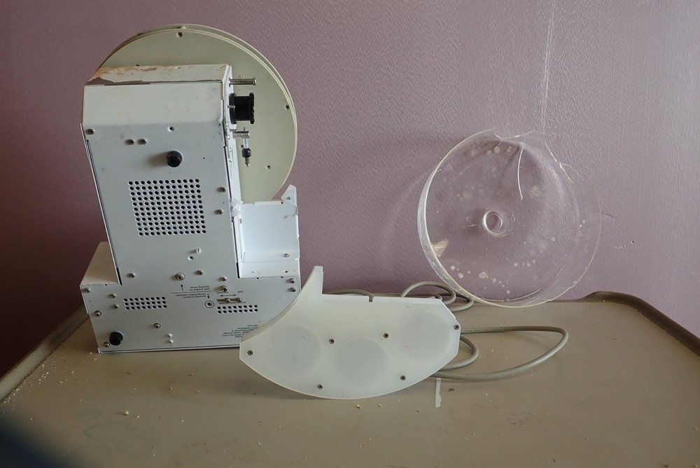 Agilent Technologies G136B Integrated Autosampler