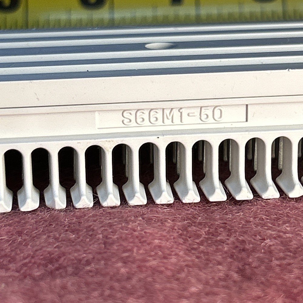 LEVITON S66M1-50 PUNCH DOWN BLOCK SPLICE PATCH PANEL CAT 5e