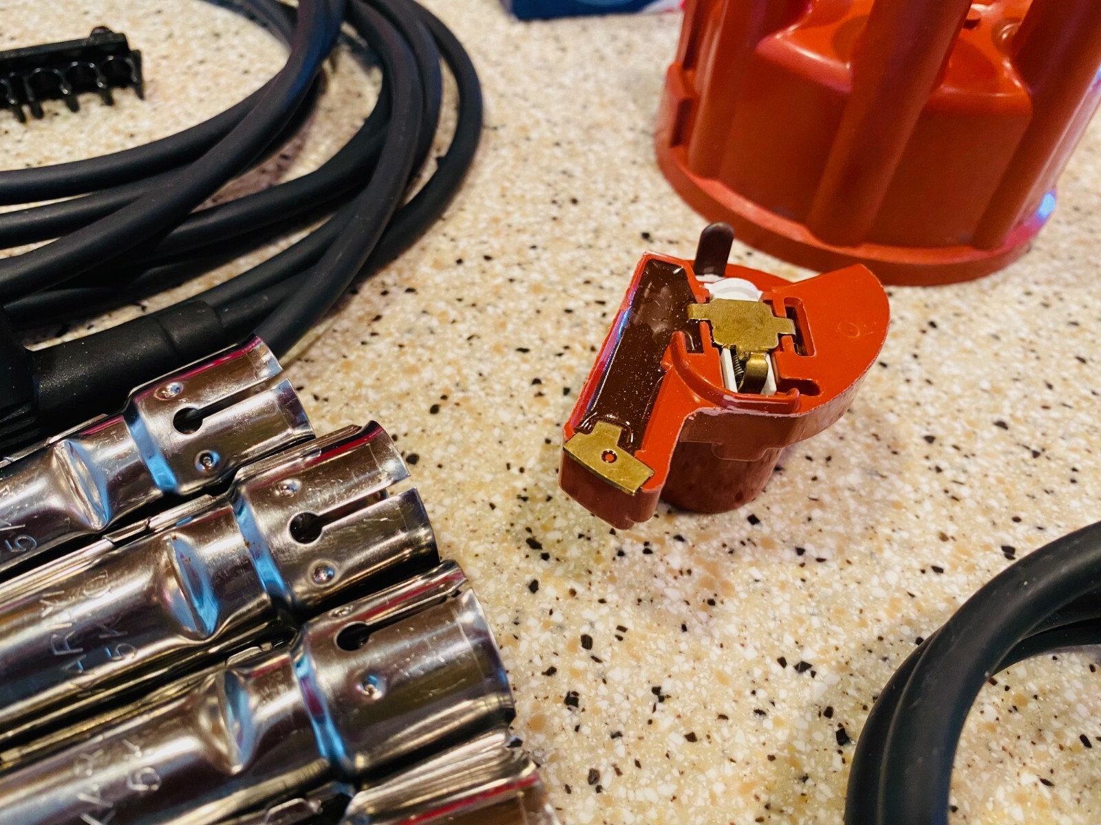 MERCEDES BENZ W107 350SL 450SL IGNITION TUNE UP KIT CAP ROTOR SPARK PLUG WIRE