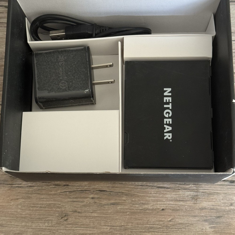 Netgear Nighthawk M1 Gigabit LTE Mobile Router (Open Box)