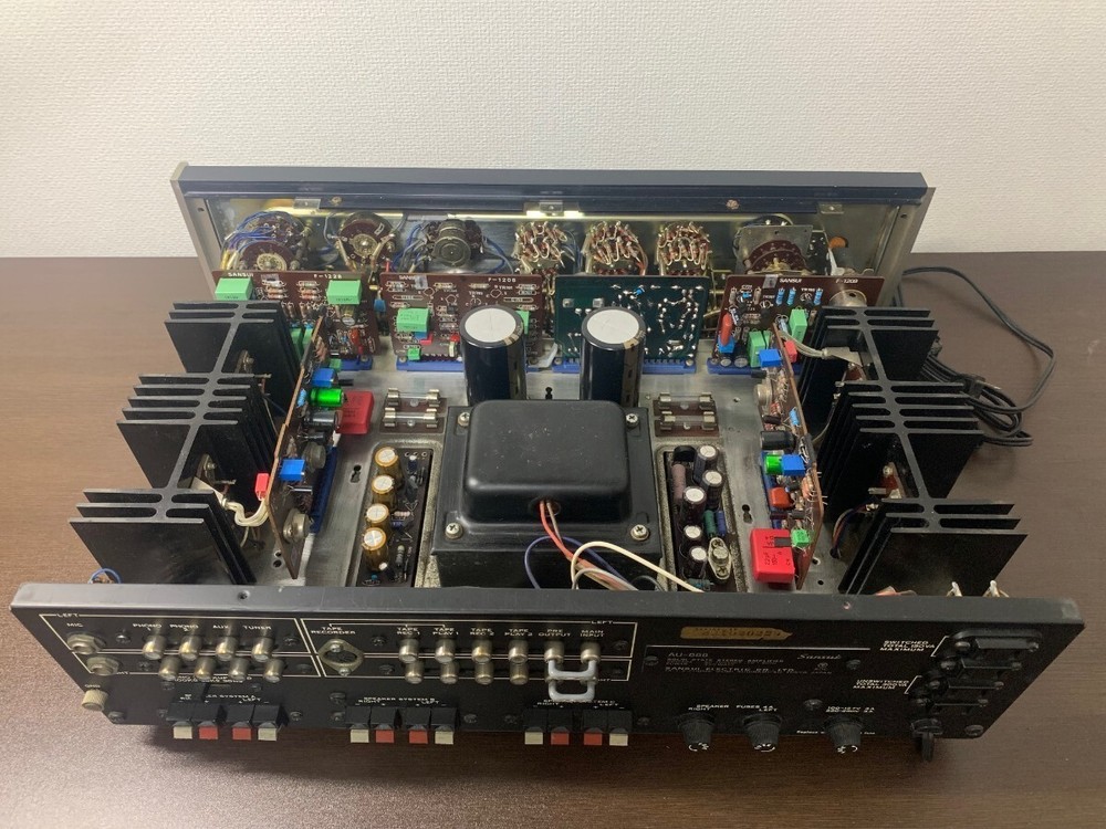 SANSUI AU-888 Solid State Audio Transistor Stereo Amplifier...