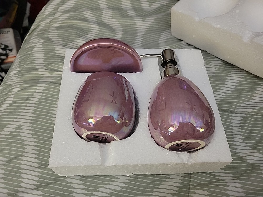 Concierge Collection Bath Accessory Collection 3 Piece Bathroom Set B24