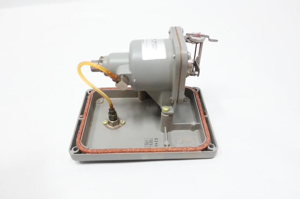 Bailey 8B Pneumatic Receiver 3-15psi