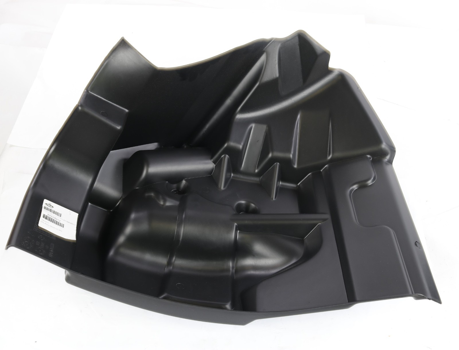 New 82224912 Volvo Mack Splash Shield RH / Extension