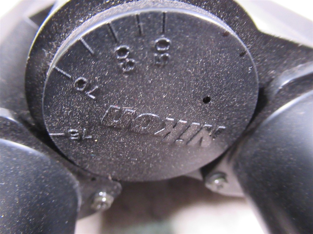 Nikon E2-TB Microscope Binocular Head with 2 Eyepieces for Eclipse E200