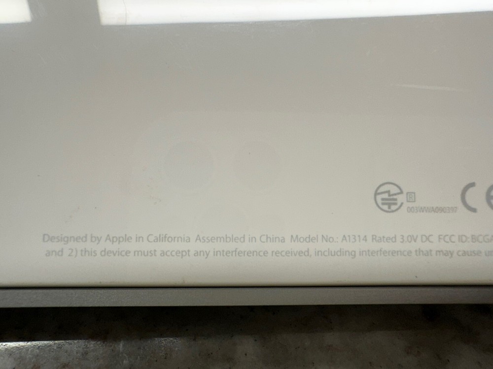 Genuine Apple Wireless Bluetooth Keyboard Model A1314