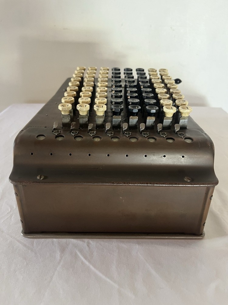 1920s Felt & Tarrant Comptometer Adding Machine - Great Working Condition