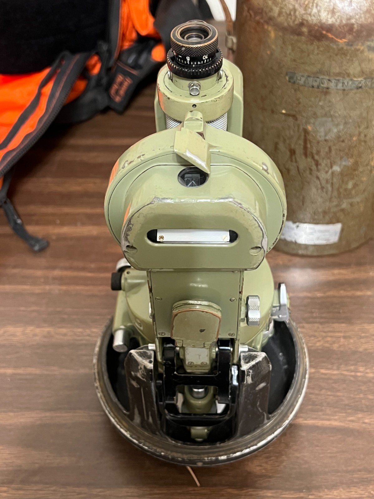 Wild Heerbrugg Theodolite T16 Survey Instrument w/ Case and Backpack - Good Cond