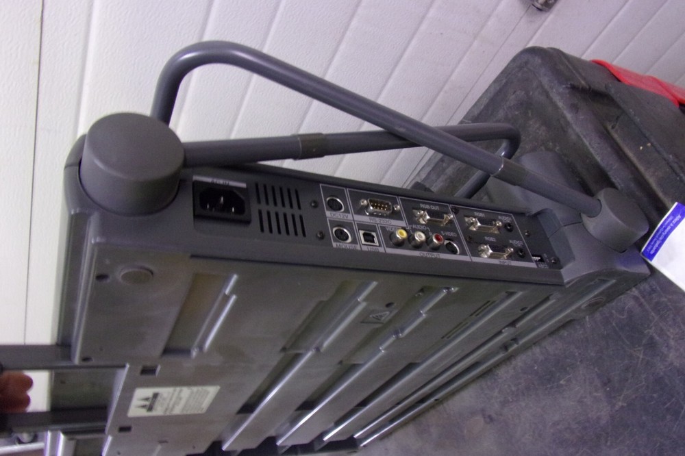 ELMO High Resolution Video Presenter HV-7100SX w Remote.