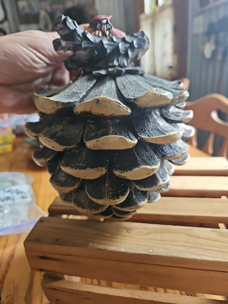 Cardinal Pinecone Birdhouse (B25)