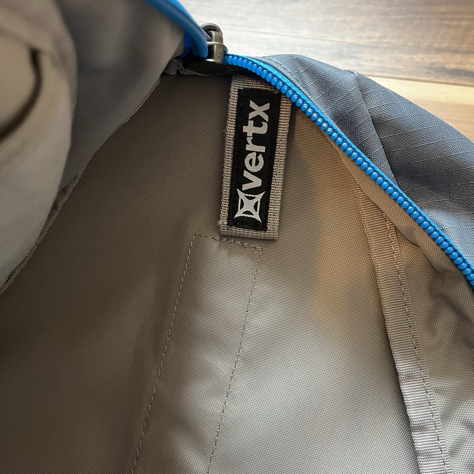 Vertx Commuter Sling 2.0 Backpack Blue
