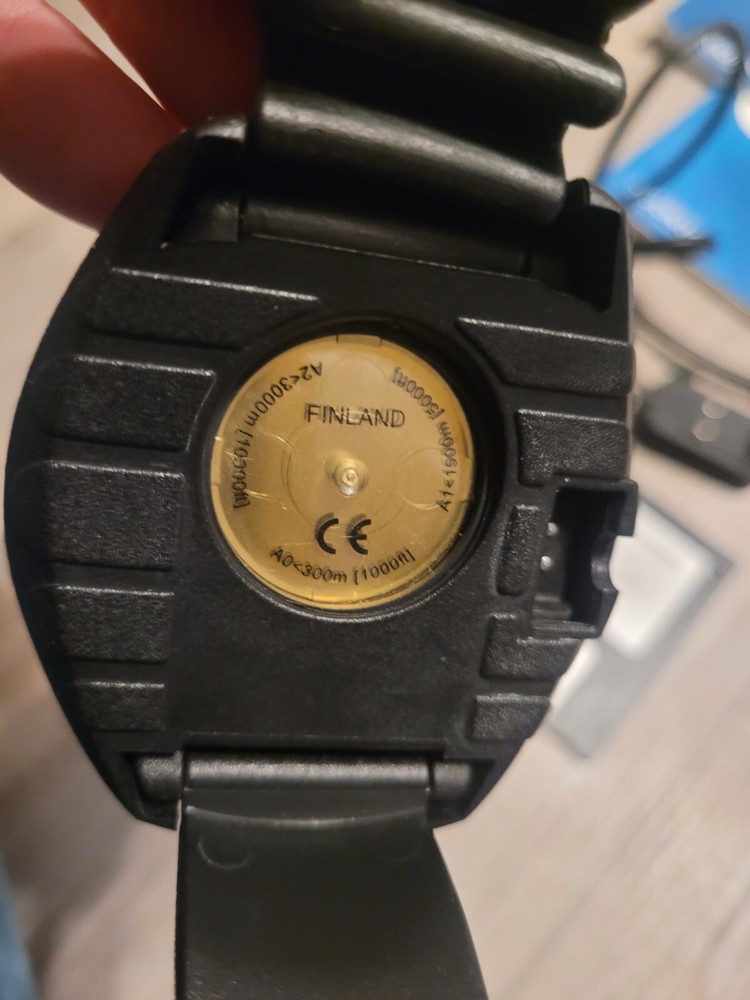 Suunto Vyper Dive Computer Wrist Program Disk Computer Wire Screen Protector