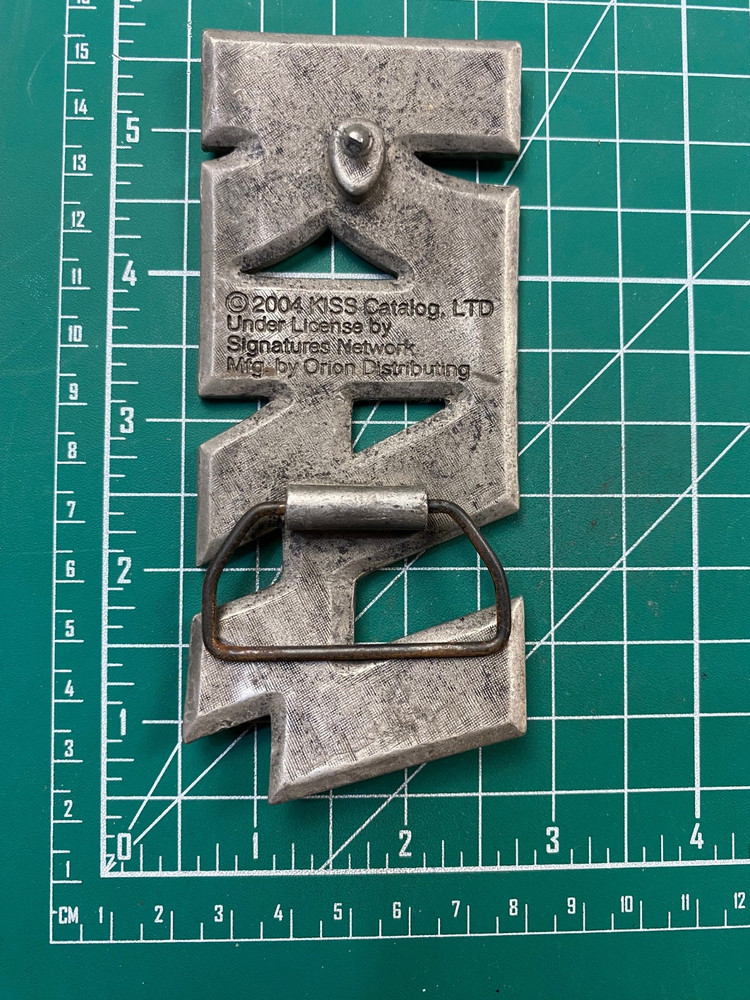 Authentic Kiss Belt Buckle (2004)