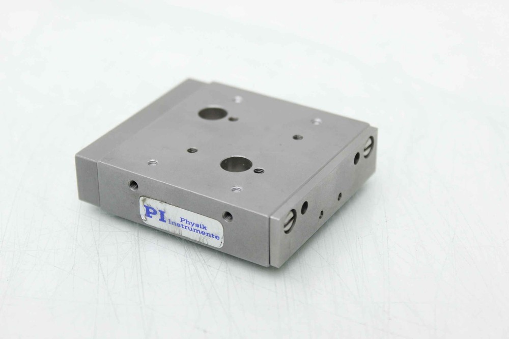 Physik Instrumente 11350 Spring Loaded Cross Roller Linear Stage