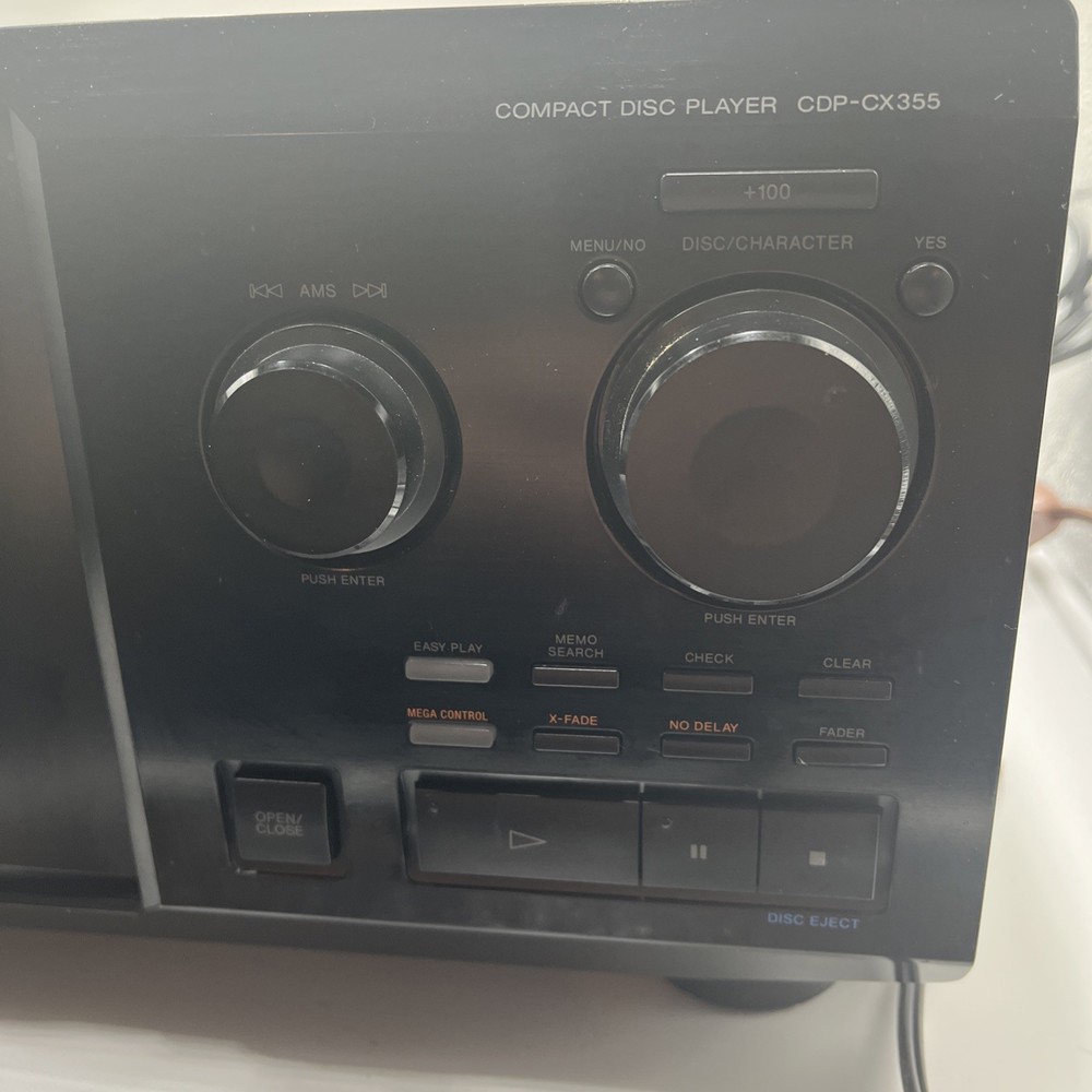 Sony MEGA Storage SKIPS NEEDS REPAIRED!!!!300 Disc CD Player CDP-CX355 No Remote