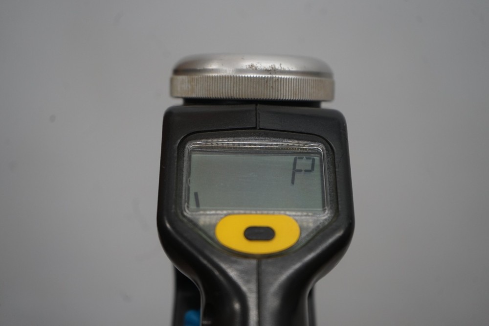 ^ Radiodetection C.A.T + Cable Locator #X5232