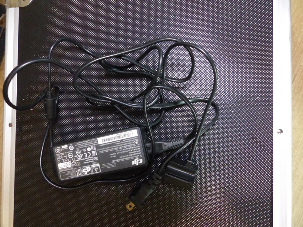 2 DJI Phantom 3 Standard Quadcopters Camera Drone's - White