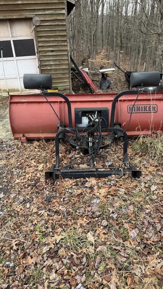 Hiniker Snowplow, Controller, Extra Motor, Some Parts Needs Mount &harness