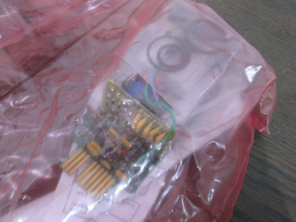 UNIT, UFC-1100A, O2, 10 SLM, Mass Flow Controller, New