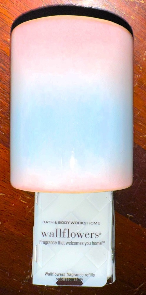 Bath and Body Works Wallflowers Plug In Diffuser Spring Summer Themed New