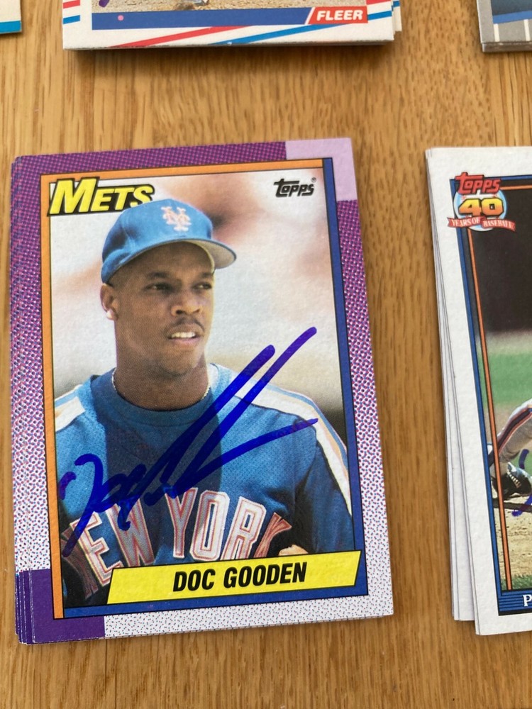 Mets Dwight Gooden Signed 1990 Topps Card