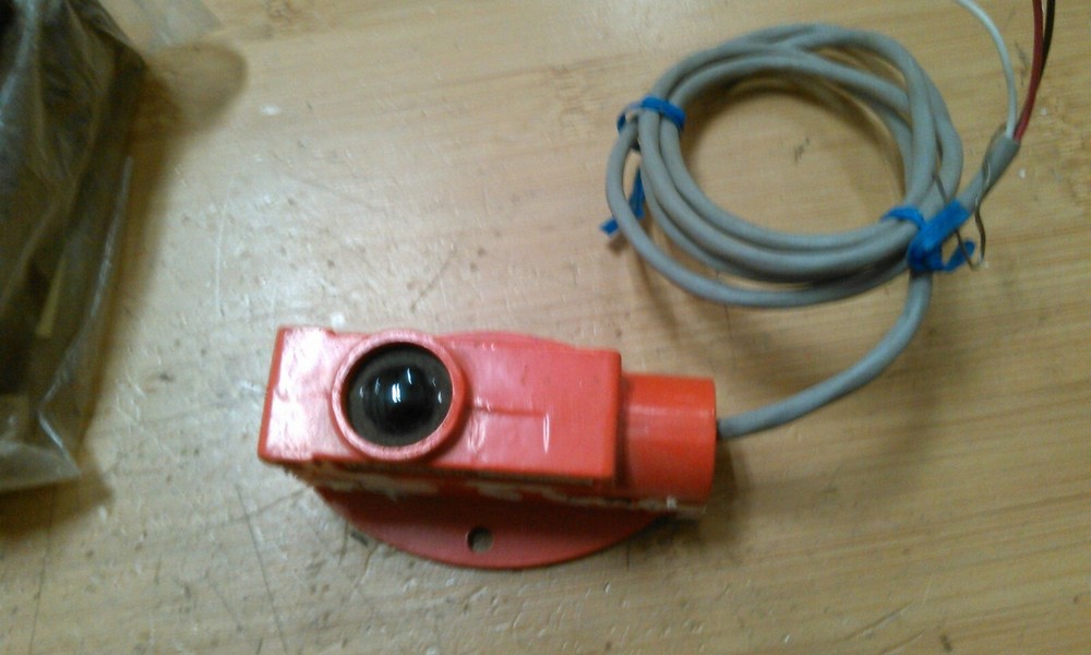 HONEYWELL FEMLS7A2011 MODULATED LIGHT MICROSWITCH
