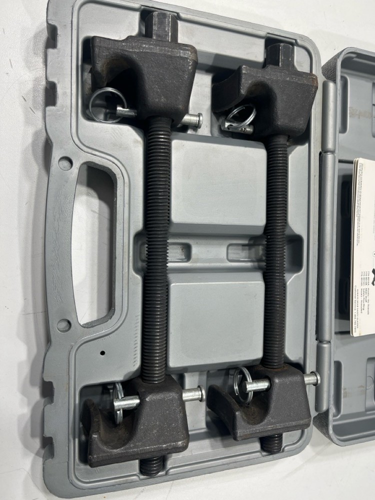 MACPHERSON STRUT SPRING COMPRESSOR 776-8016 (P13015520)