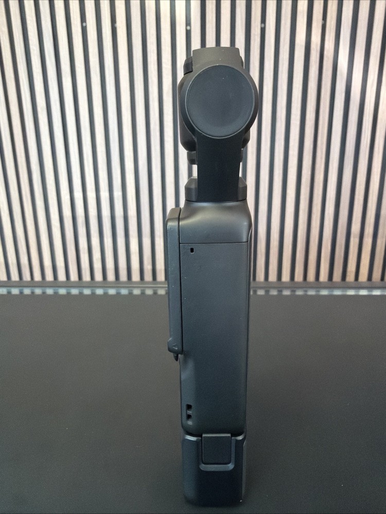 DJI Osmo Pocket 3-Axis Stabilizer and 4K Handheld Camera EXCELLENT CONDITION