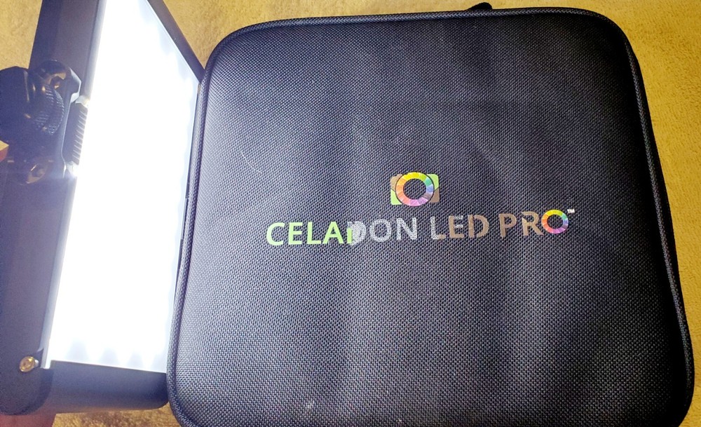 Celadon LED Pro Radiant 2XL PRO On-camera light kit