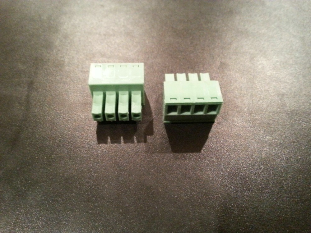 4-Pin Processor / High Level Input / Power DC / Remote Plug MiniDSP Mini DSP