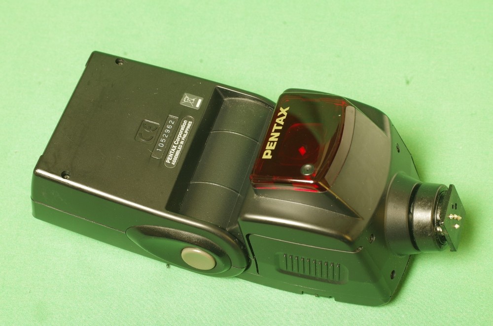 Pentax AF 360FGZ Flash Unit very nice condition Tested Working