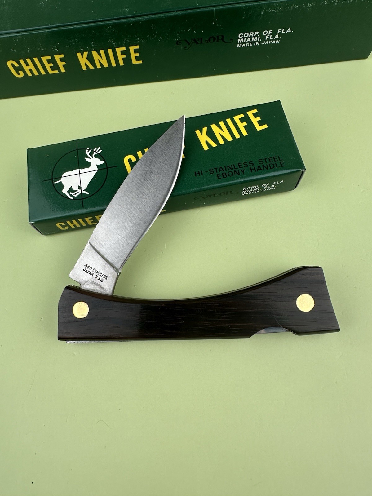 (12x) Vintage Pocket Knife VALOR CHIEF KNIFE Japan Ebony Handle Model 332 4 1/4”