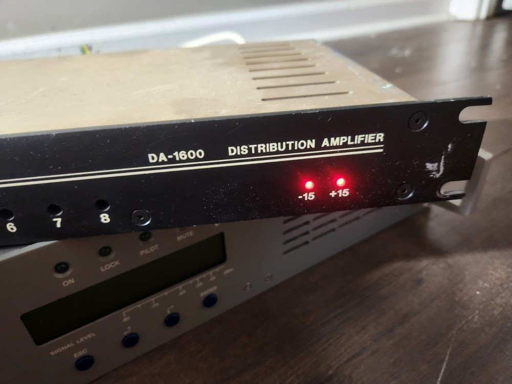 Radix Distribution Amplifier DA-1600