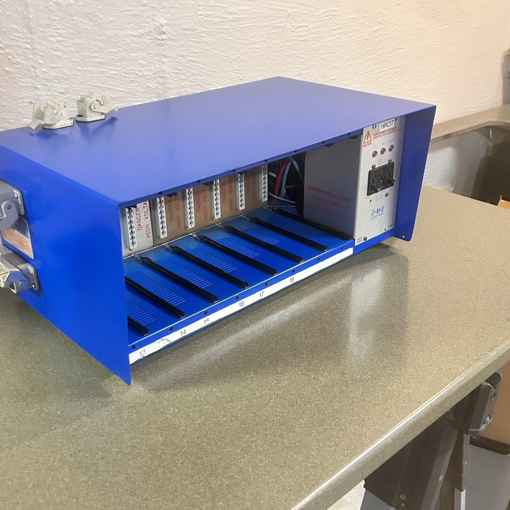 DME 8 Zone Hot Runner Controller.   Without card modules
