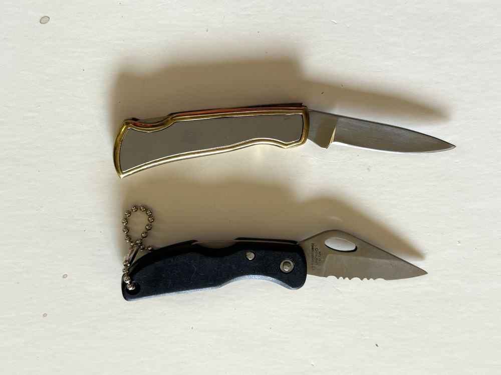 2 NIB MAXAM Lockback Knives