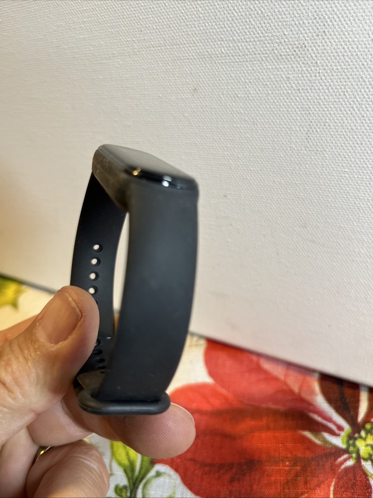 Fitbit EAC Watch Black Needs Condition Unknown