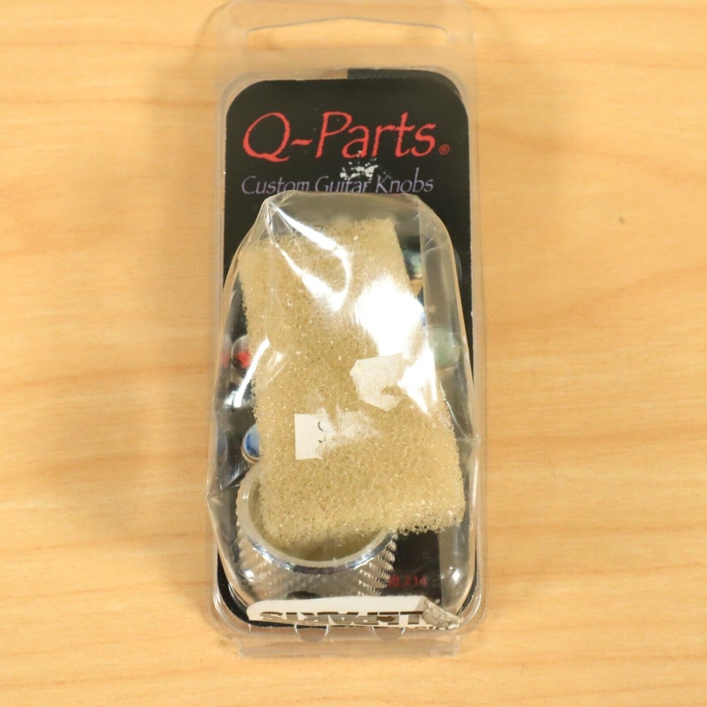 Q-Parts Black Pearl Acrylic Dome Knobs Chrome