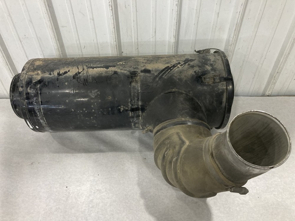 Peterbilt 365 Air Cleaner - Used