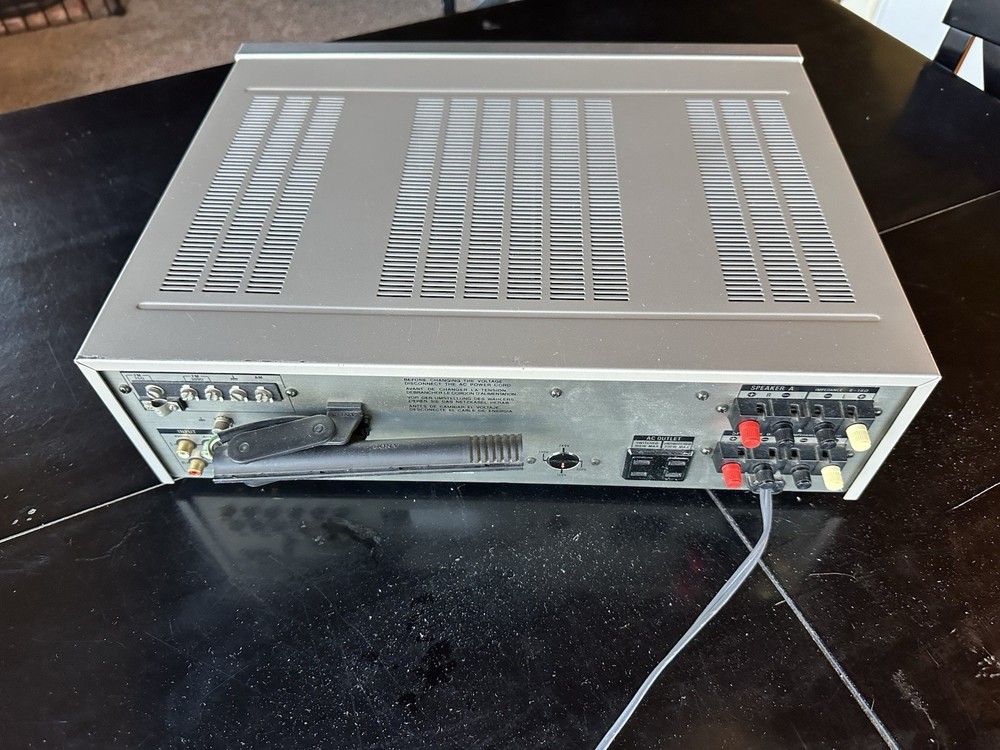 Sony STR-V55 Stereo Amplifier AM/FM Receiver - Tested Working