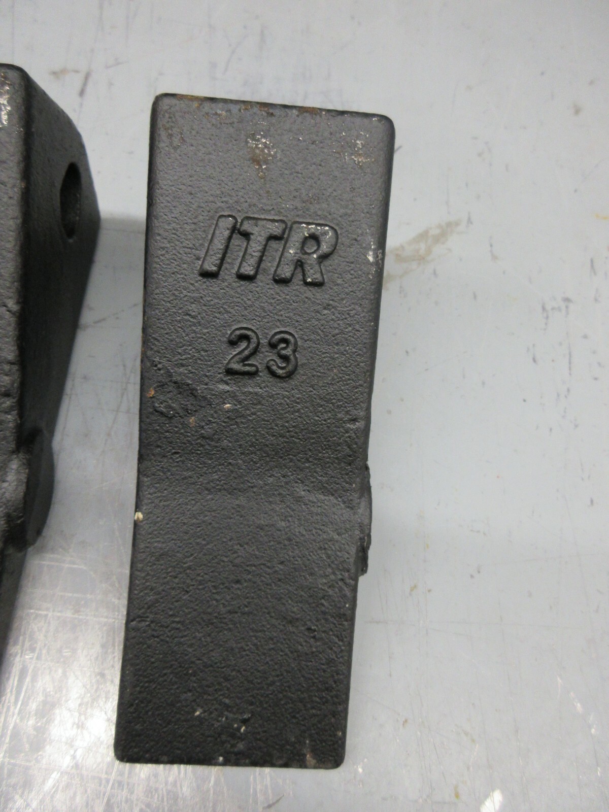 BACKHOE BUCKET TEETH DIGGING TEETH PINS Set 5 23 230 230SP Skidsteer Tooth ITR