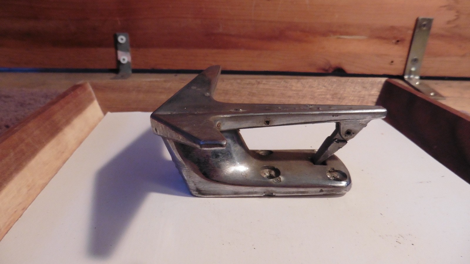 Vintage Chrome Boat Cleat Aerodynamic Bow Fender Anchor Shaped Mount