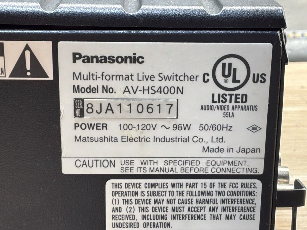 panasonic av-HS-400N SWITCHER PREOWNED/ Missing Some Button Covers /JUA3372
