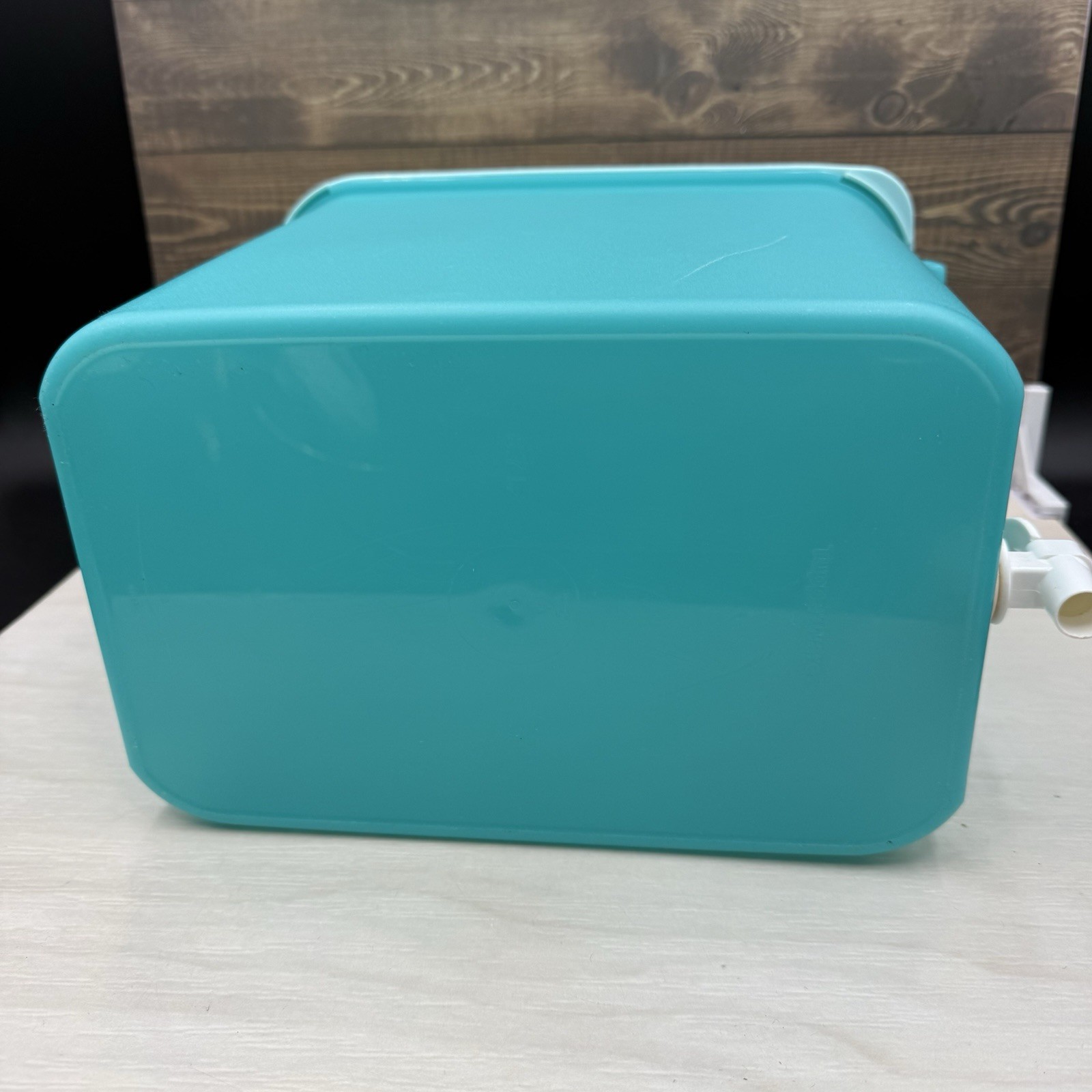 Tupperware Aqua Beverage Water Dispenser 8.7L 36cup Serveware Drinkware Storage