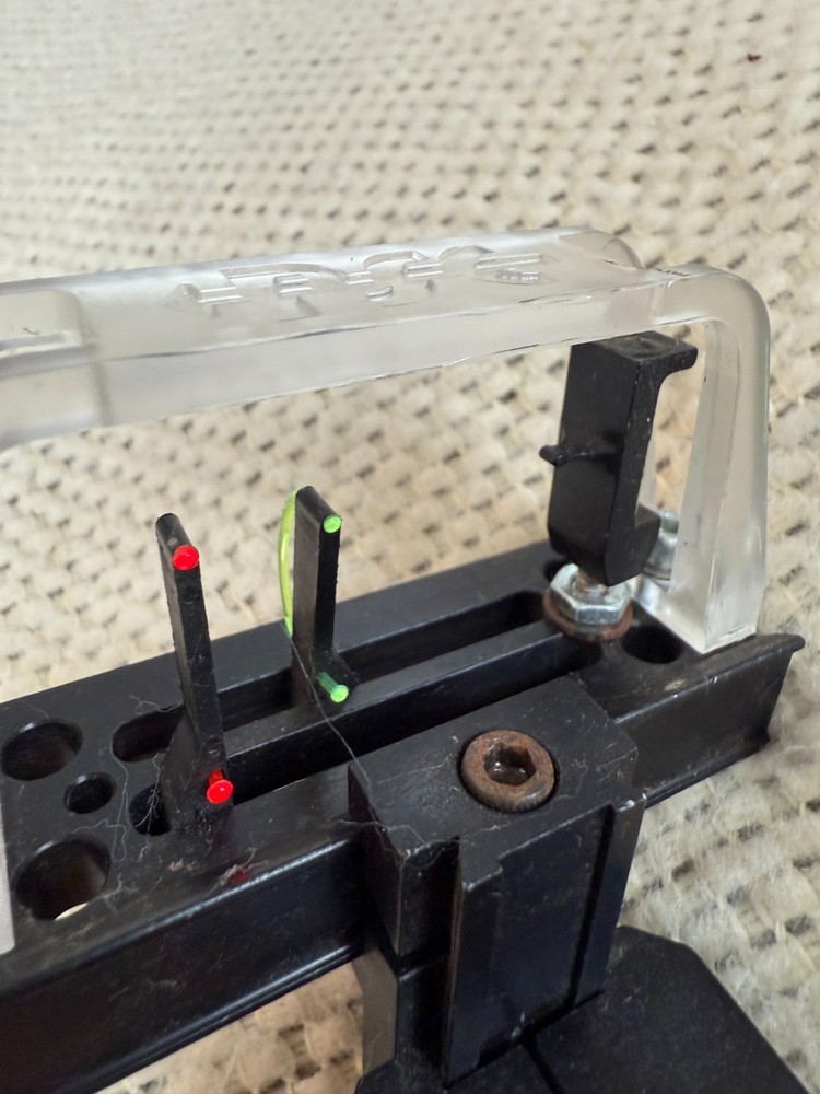 PSE Archery Sight with Level