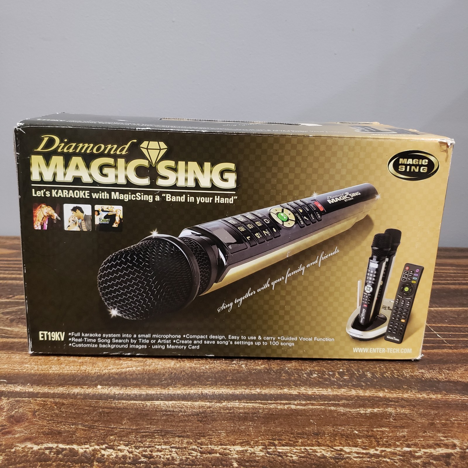 Diamond Magic Sing ET19KV Karaoke Lot Microphones  Box EUC