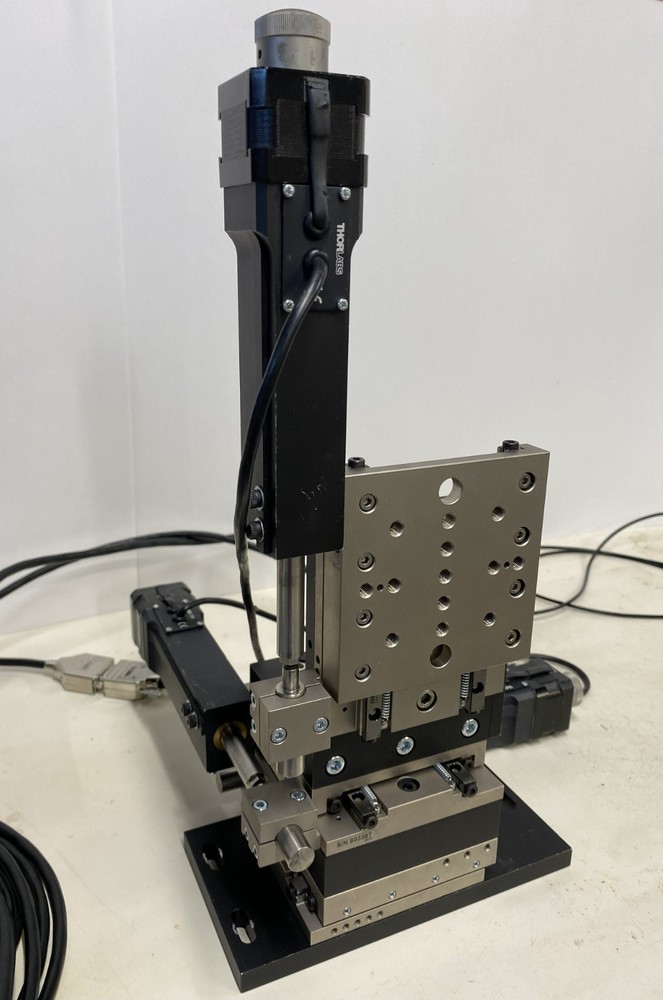 Thorlabs 3-axis system: 3 LNR50/M 50mm, 3 DRV014, BSC103, GUI & Python Control
